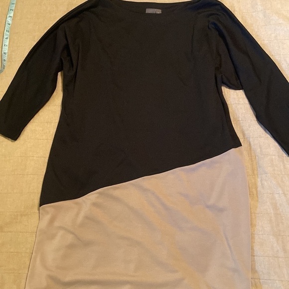 Muse Asymmetrical Color-block Shift Dress - Picture 3 of 5